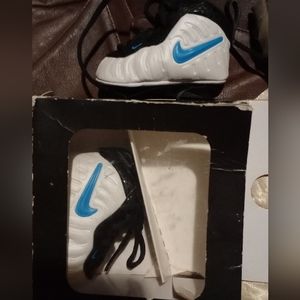 Baby nikes
